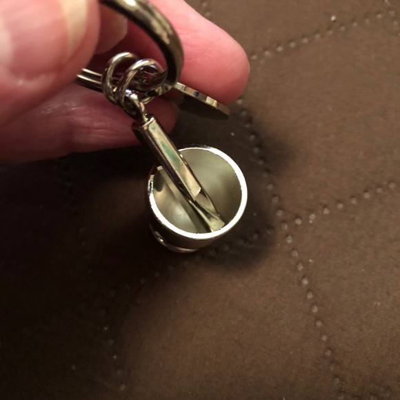 COPY - Key ring - Picture 2 of 3